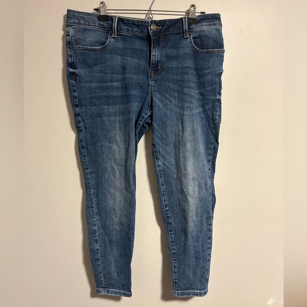 (3/$20) Maurices women’s xl SHORT medium wash Skinny Jeans